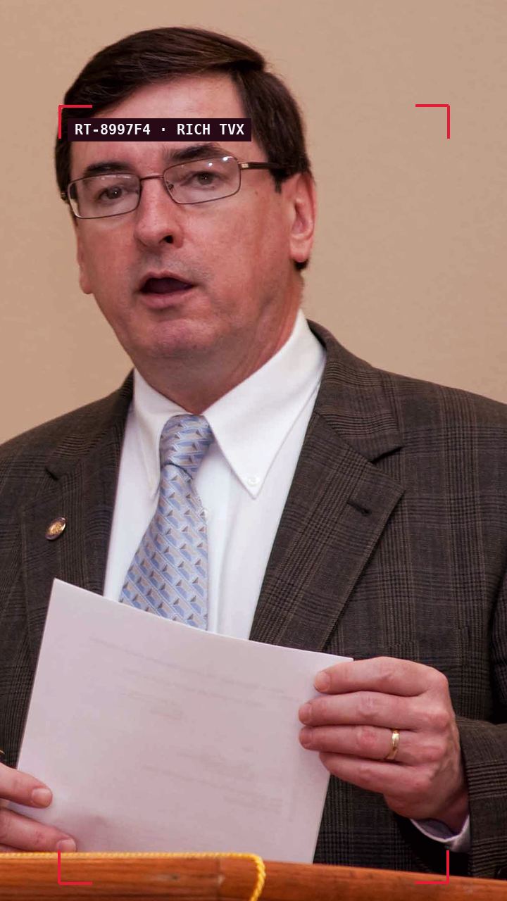 Alaska Governor Launches Investigation into Alleged Democratic Spoiler Candidate
